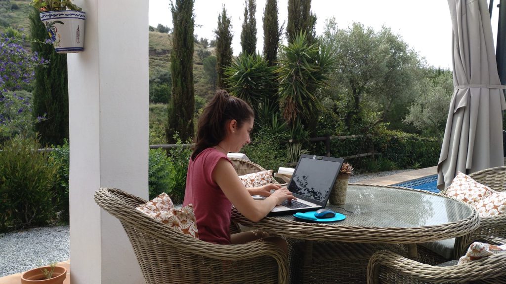 Trabajar como asistente virtual sin experiencia